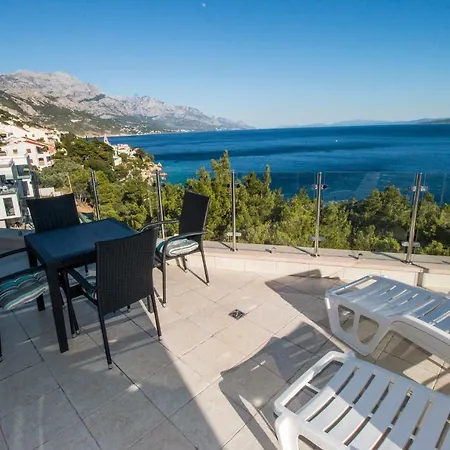 Luxury By The Sea *